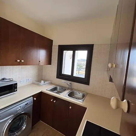 アパート 3 Bedroom Comfort Livadhia