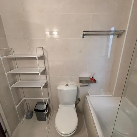 3 Bedroom Comfort アパート Livadhia