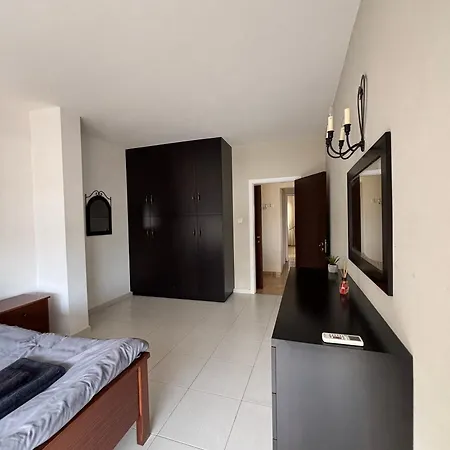 3 Bedroom Comfort Livadhia